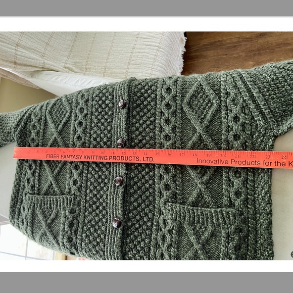 Green Cable Knit Cardigan Sweater with Braided Patterns - Picture 6 of 9